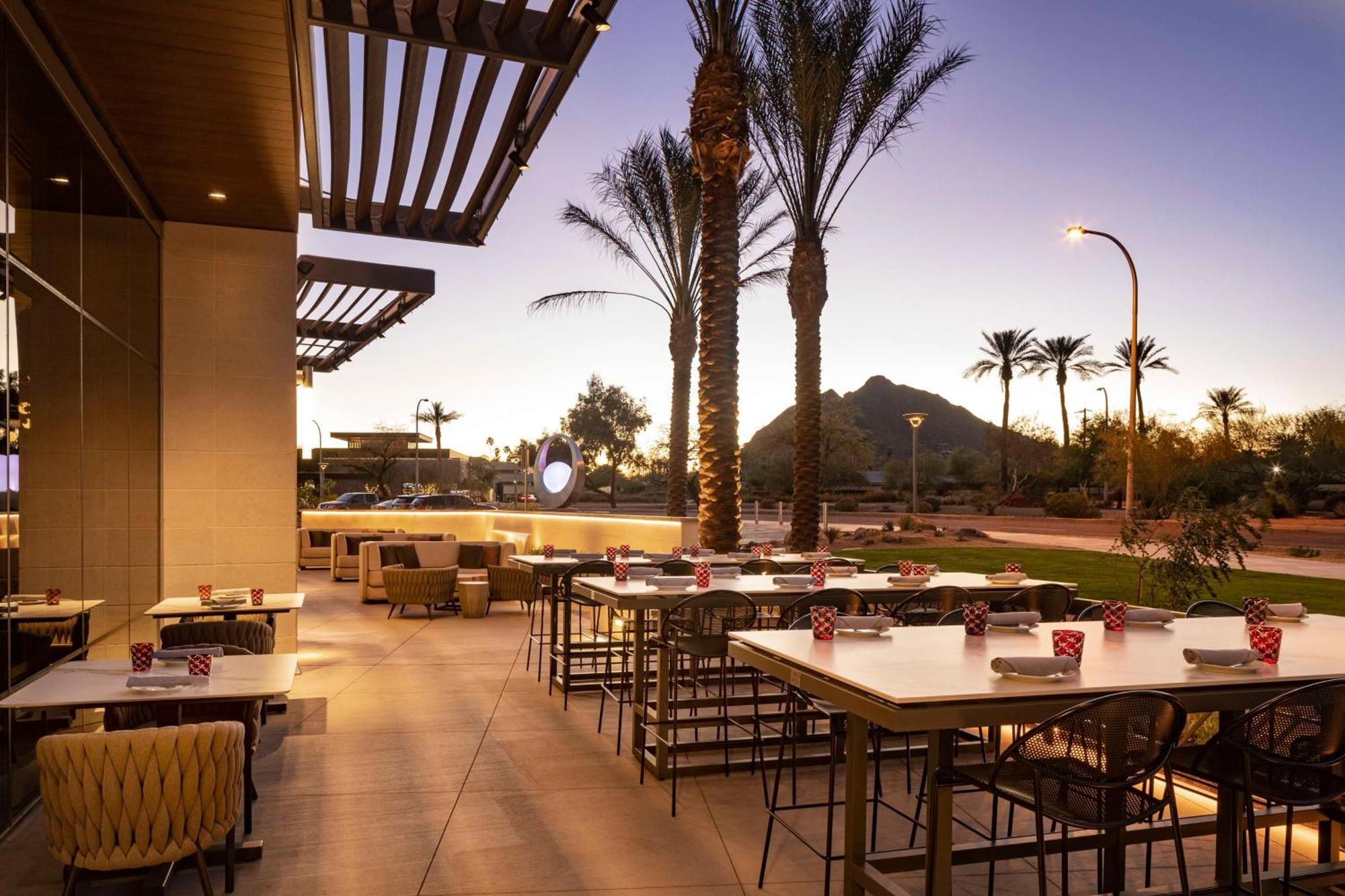 Caesars Republic Scottsdale, A Hilton Hotel Exterior photo