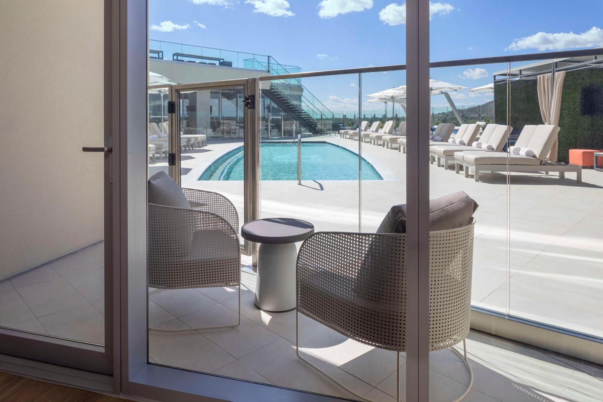 Caesars Republic Scottsdale, A Hilton Hotel Exterior photo