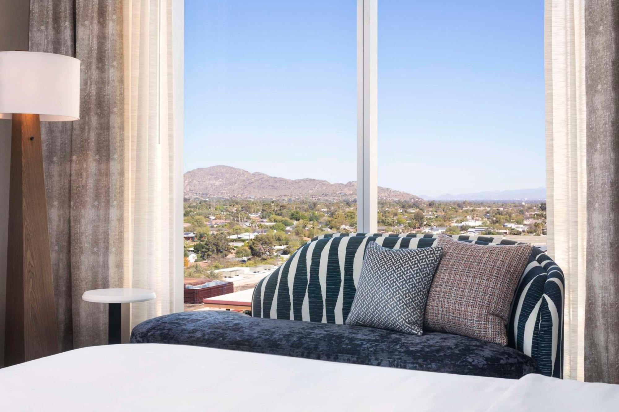 Caesars Republic Scottsdale, A Hilton Hotel Exterior photo