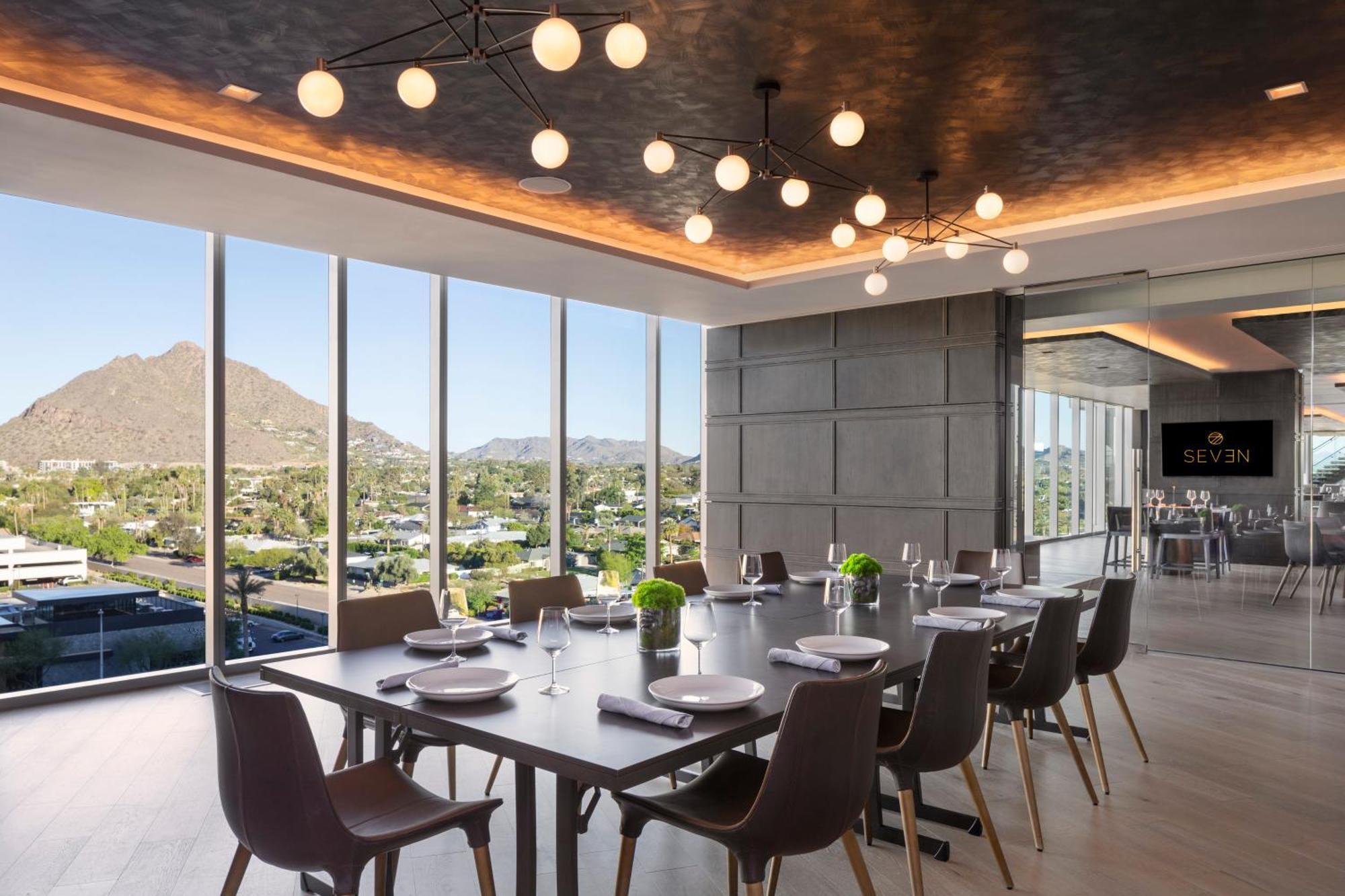 Caesars Republic Scottsdale, A Hilton Hotel Exterior photo